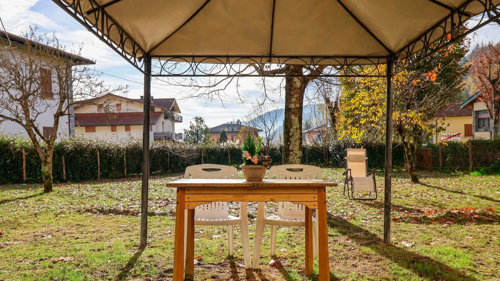 Cozy Mountain Retreat - With Garden, Wi-Fi Apartment Campo Tizzoro